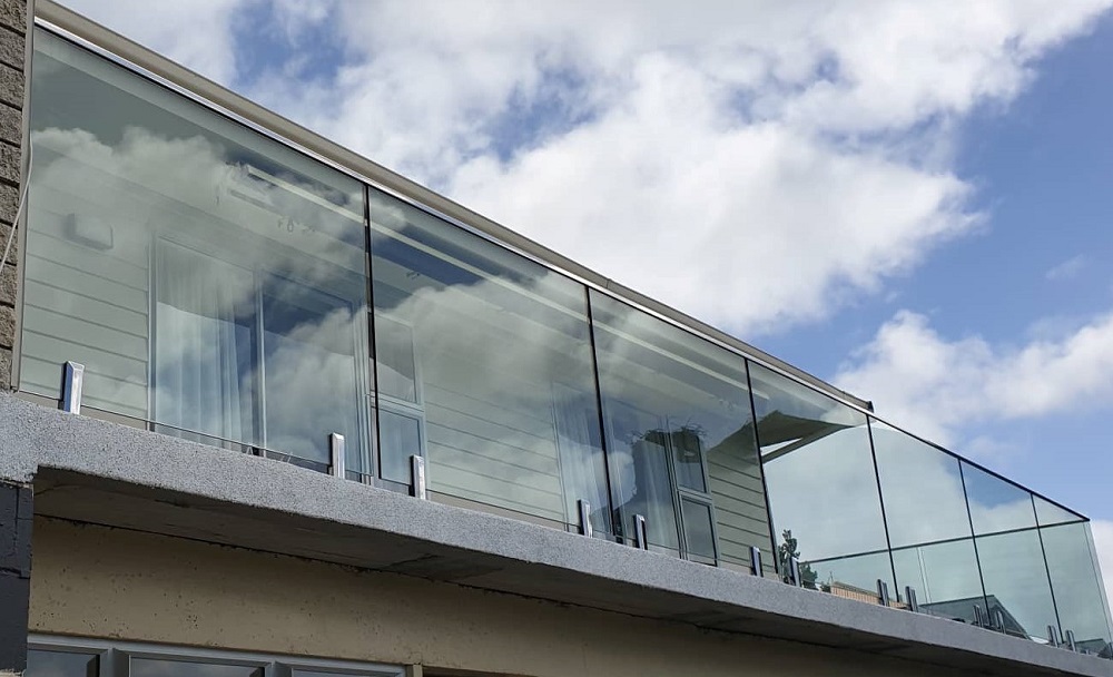 Stainless Steel Capped Glass Balustrade